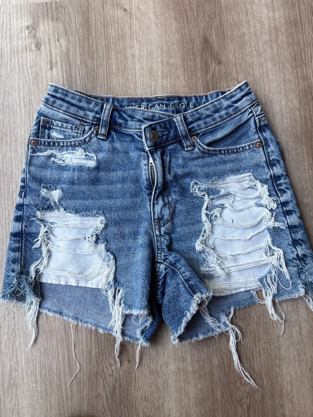 American Eagle Highest Rise Baggy Distressed Denim Jean Shorts Size 00 W24